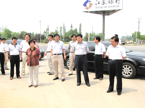 县人大常委会委员视察新城区客运中心建设